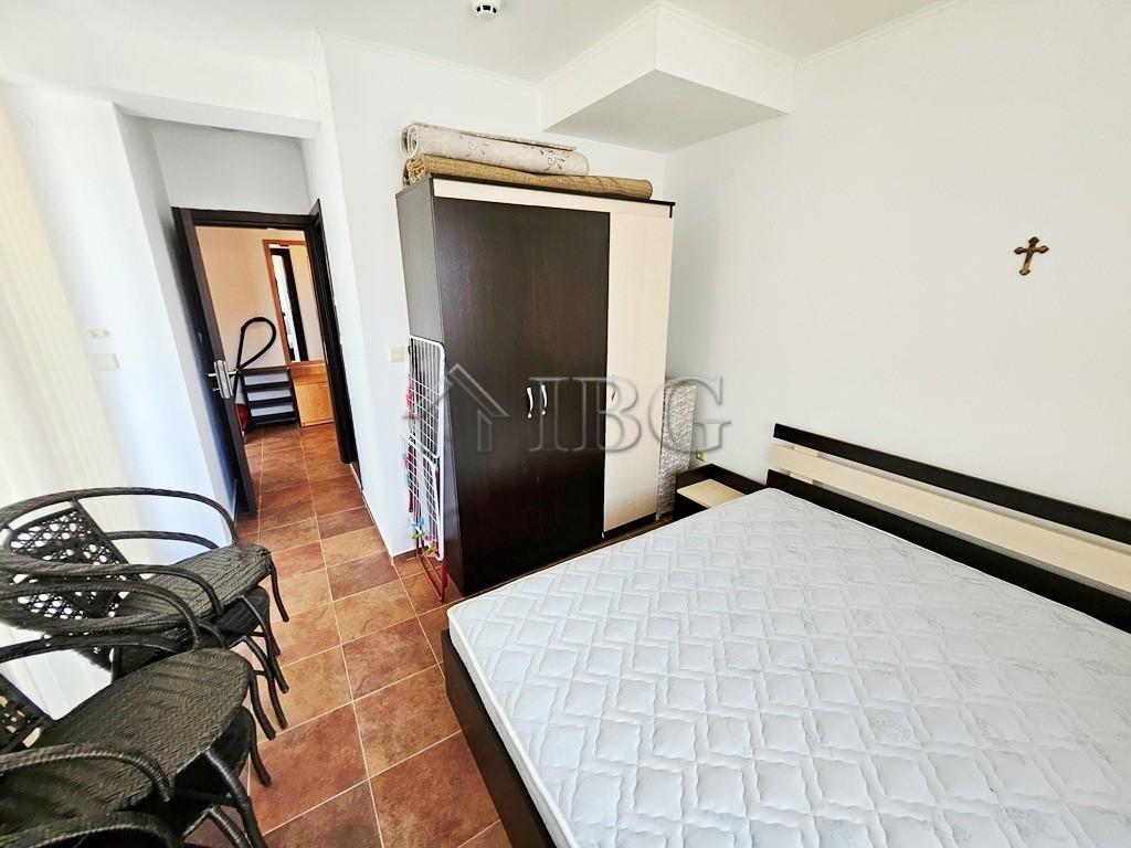1-Bedroom Apartment in Bay View Villas, Sunny Beach — photo 13 of 16