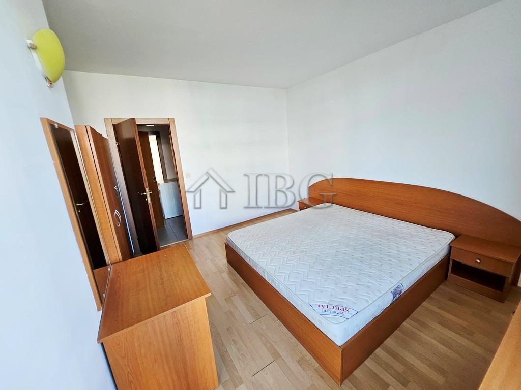 1-Bedroom Apartment with Pool View in Blue Summer Complex, Sunny Beach — photo 14 of 16