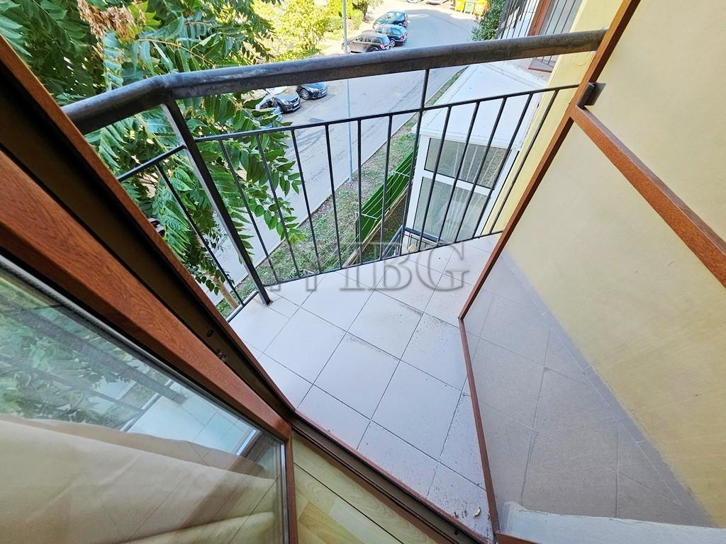 1-Bedroom Apartment with Pool View in Blue Summer Complex, Sunny Beach — photo 5 of 16