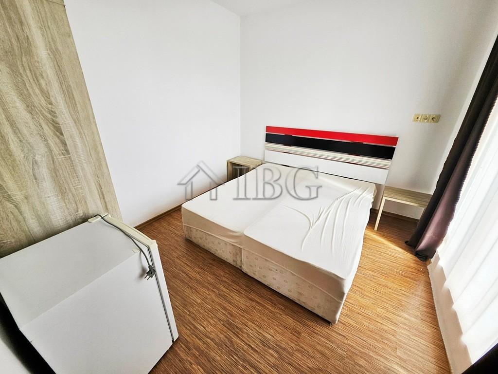 3-Bedroom Apartment with Big Terrace in Sunny View Central, Sunny Beach — photo 11 of 20