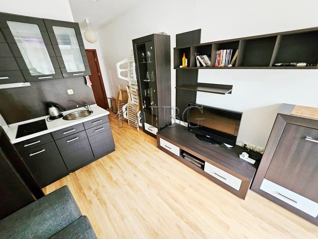 1-Bedroom Apartment with Pool View in Siana 4, Sveti Vlas — photo 2