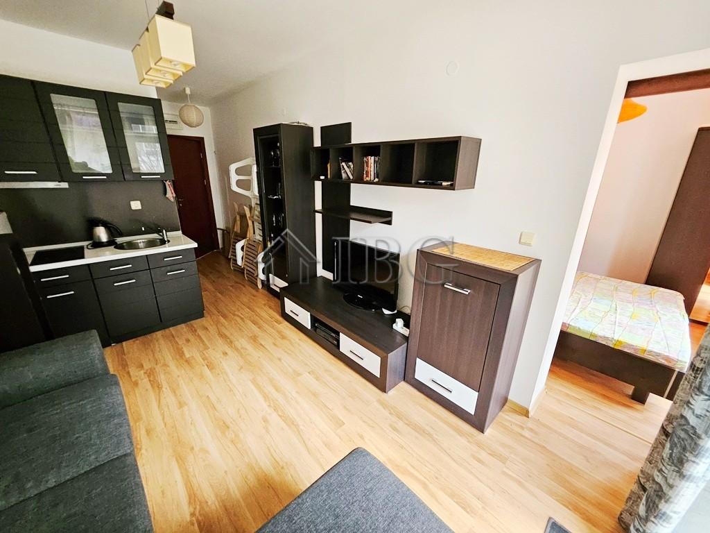 1-Bedroom Apartment with Pool View in Siana 4, Sveti Vlas — photo 7 of 13