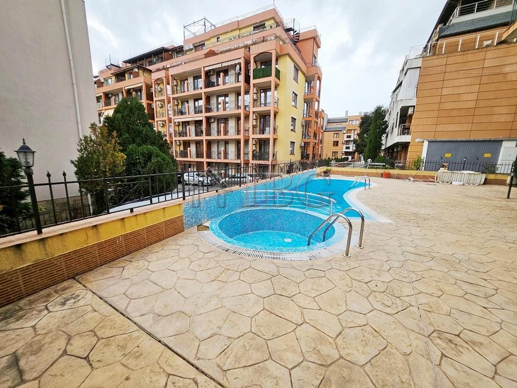 1-Bedroom Apartment with Pool View in Siana 4, Sveti Vlas — photo 3