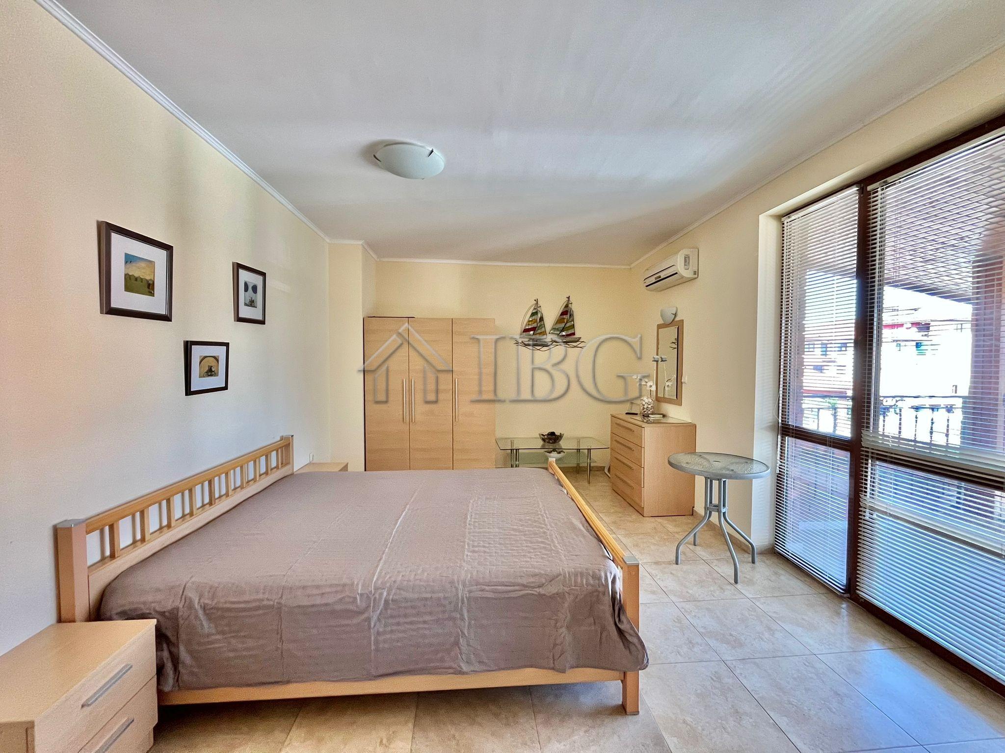 Spacious 3-Bedroom Apartment in Apollon 4, Ravda — photo 3