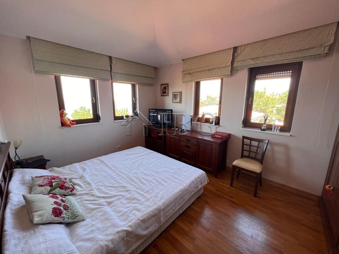 Luxurious Two-Bedroom Apartment with Panoramic Sea Views in Santa Marina, Sozopol — photo 23 of 25