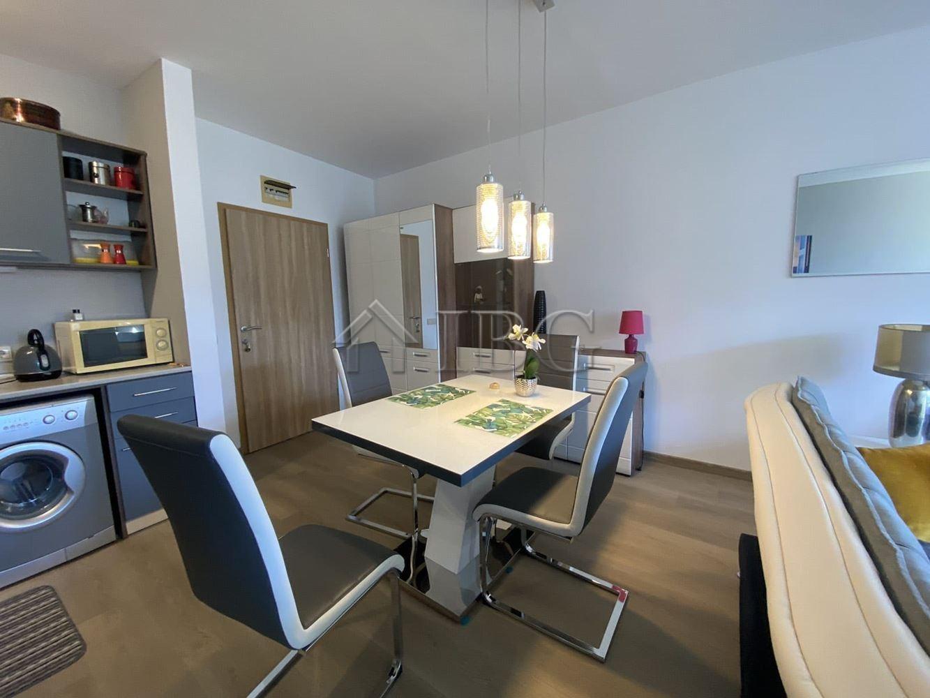 One-Bedroom Apartment with Private Yard in Vineyards Resort, Aheloy — photo 8 of 14