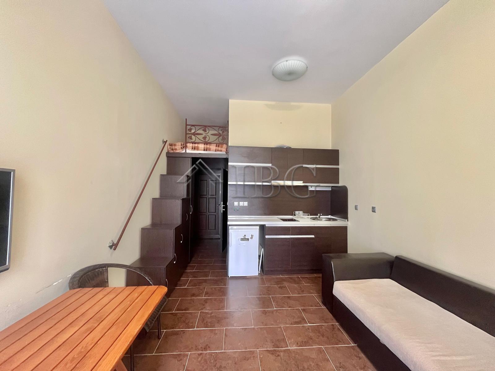 Studio Apartment with Pool View in Odyssey, Nessebar — photo 4