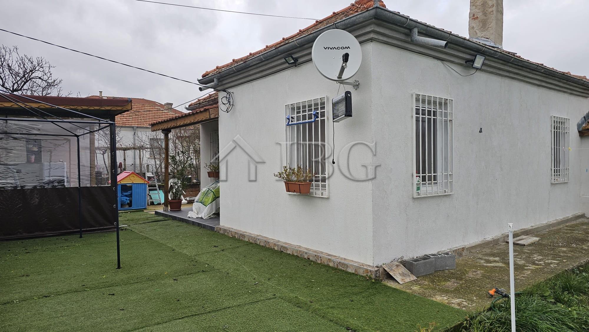 House with 3 bedroooms and yard 1,000 sq.m. Orizare, 15 km to the sea — photo 24 of 24