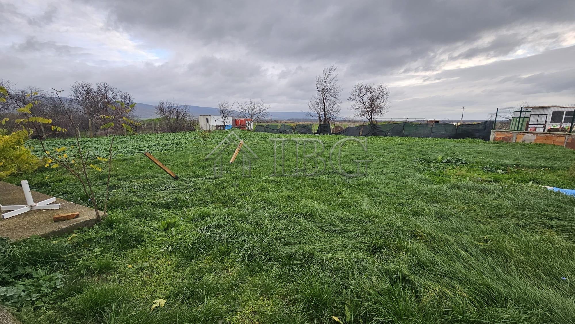 House with 3 bedroooms and yard 1,000 sq.m. Orizare, 15 km to the sea — photo 21 of 24