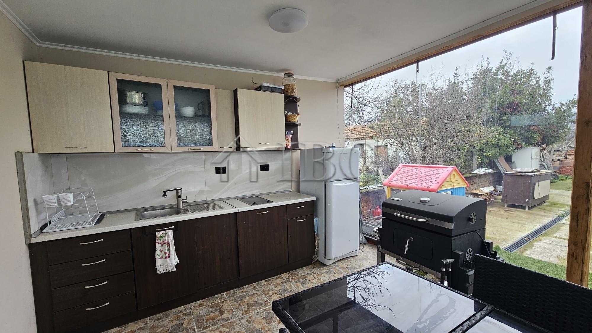 House with 3 bedroooms and yard 1,000 sq.m. Orizare, 15 km to the sea — photo 5 of 24