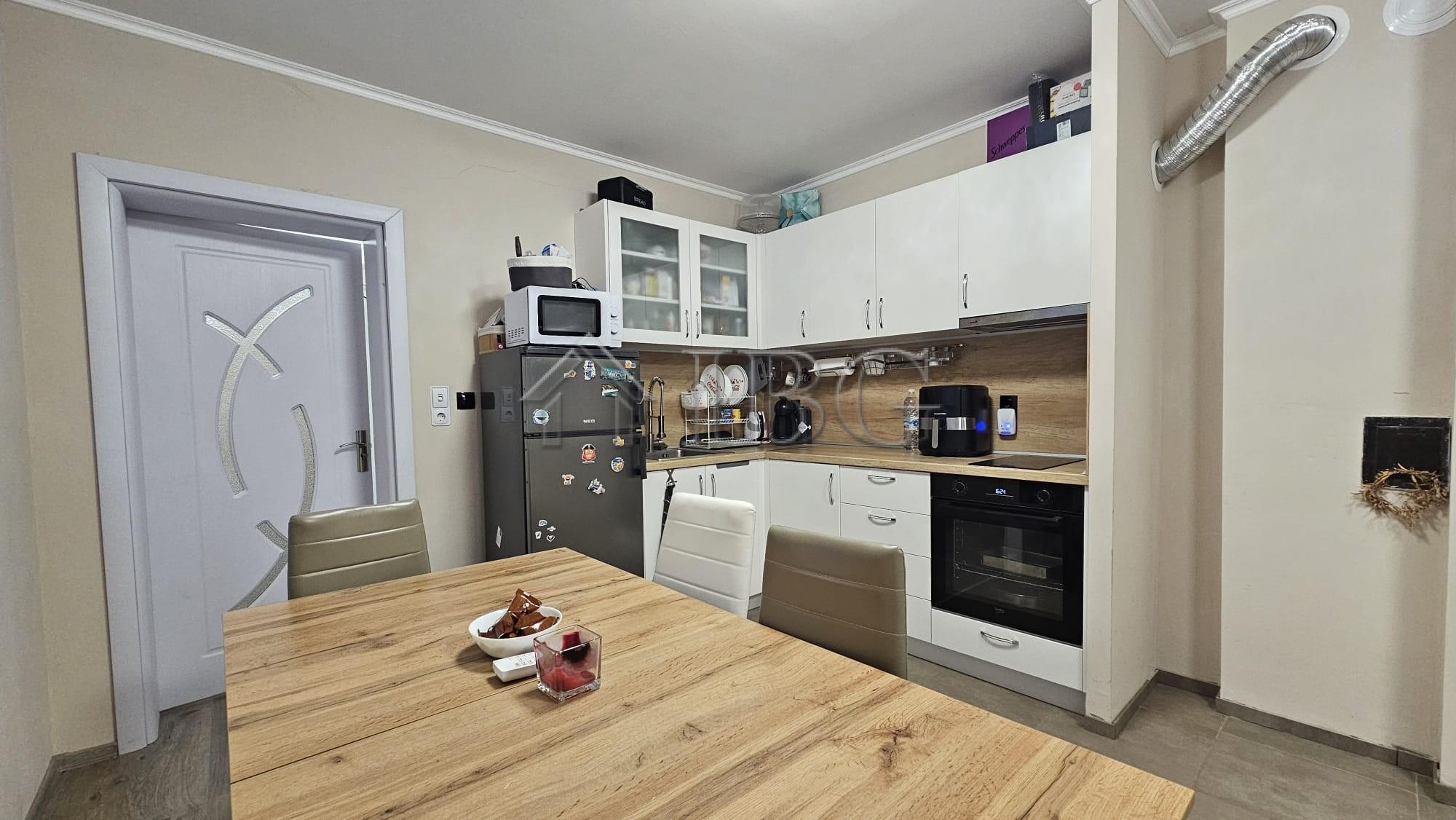 House with 3 bedroooms and yard 1,000 sq.m. Orizare, 15 km to the sea — photo 4 of 24