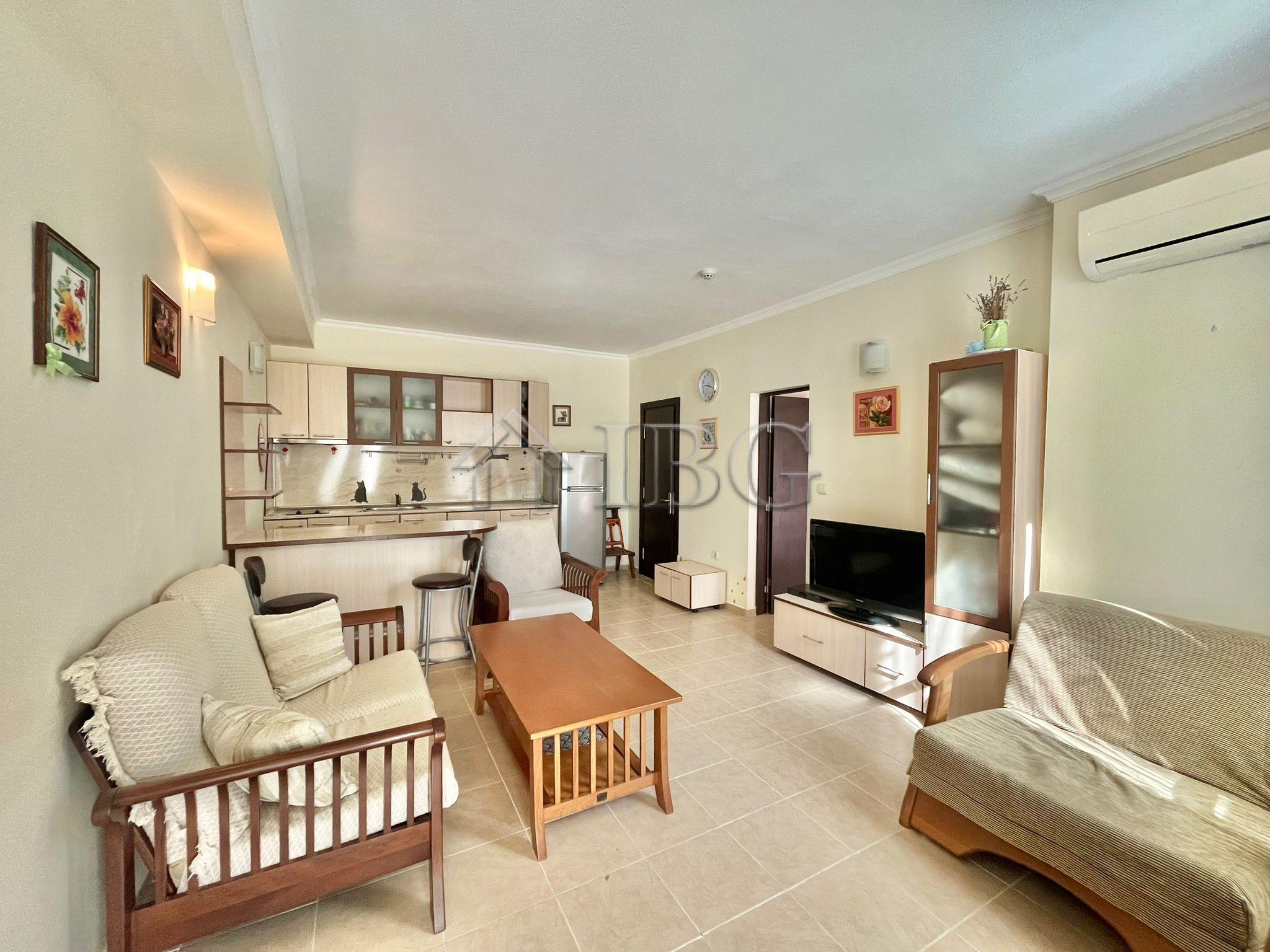 1-Bedroom Apartment with Pool View in Saint George Palace, Sveti Vlas — main photo