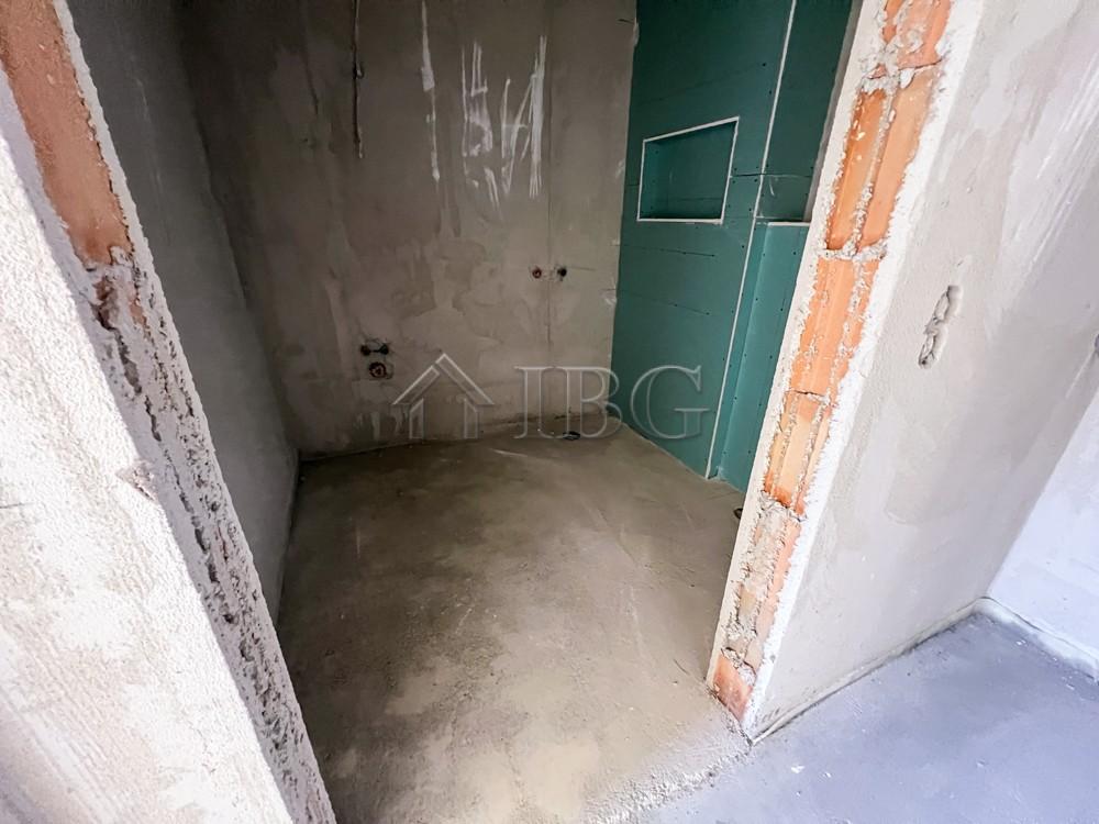 1-Bedroom Apartment in Pomorie New Residential Building — photo 16 of 18