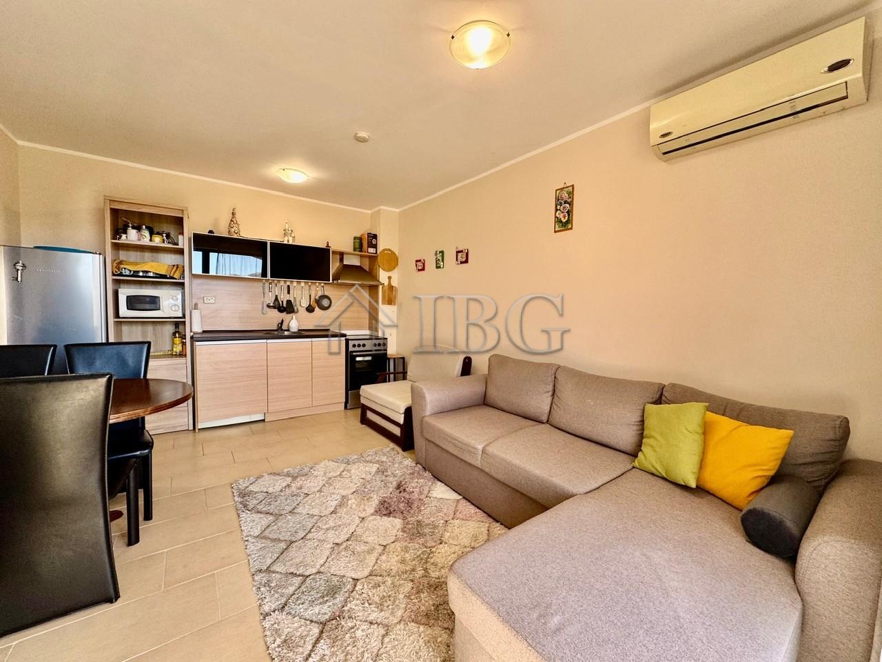 1-Bedroom Apartment with Pool View in Harmony Suites 1 Sunny Beach — photo 12 of 20