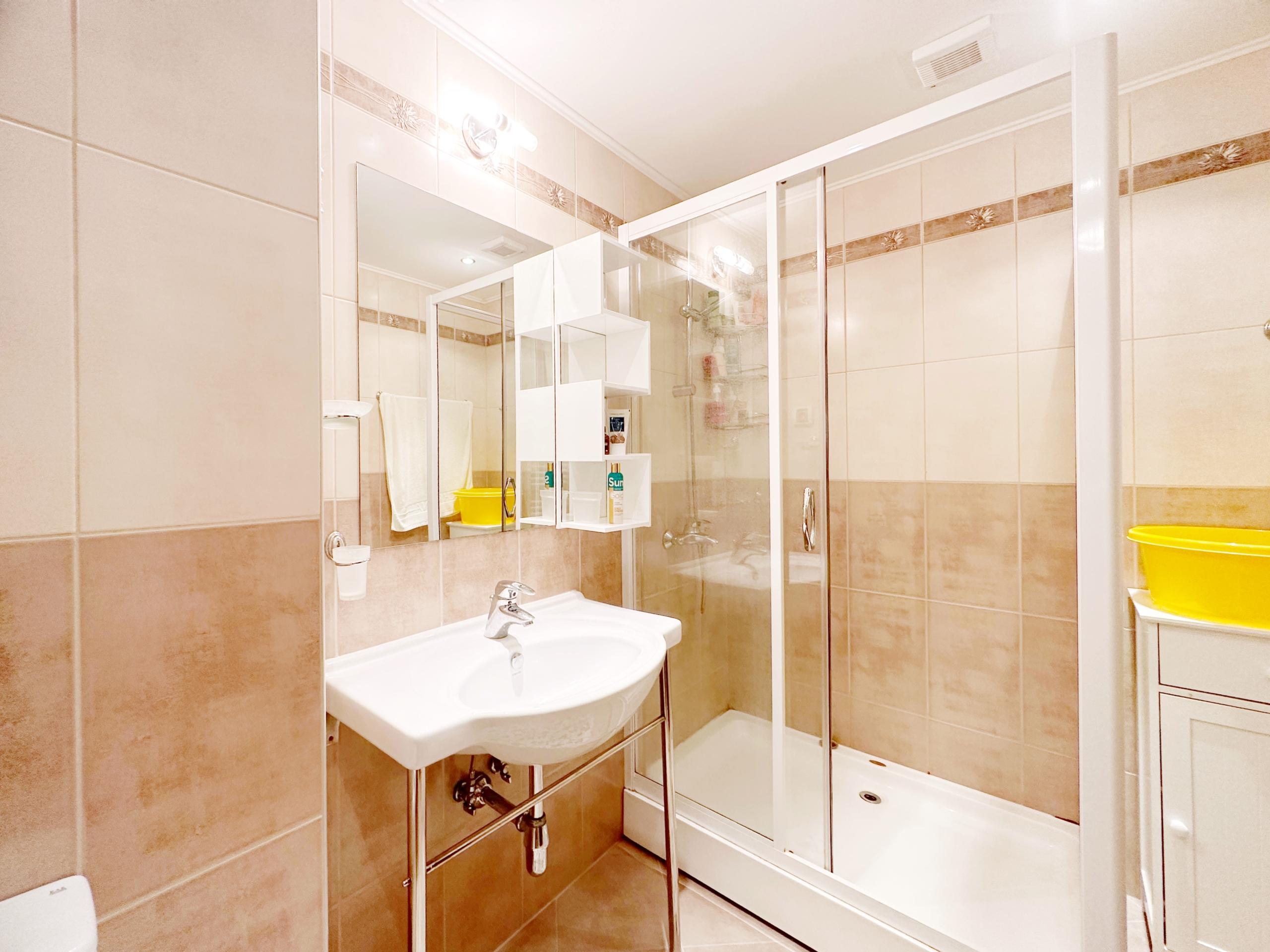 2-Bedroom Apartment in Peter House Complex, Sunny Beach — photo 13 of 15