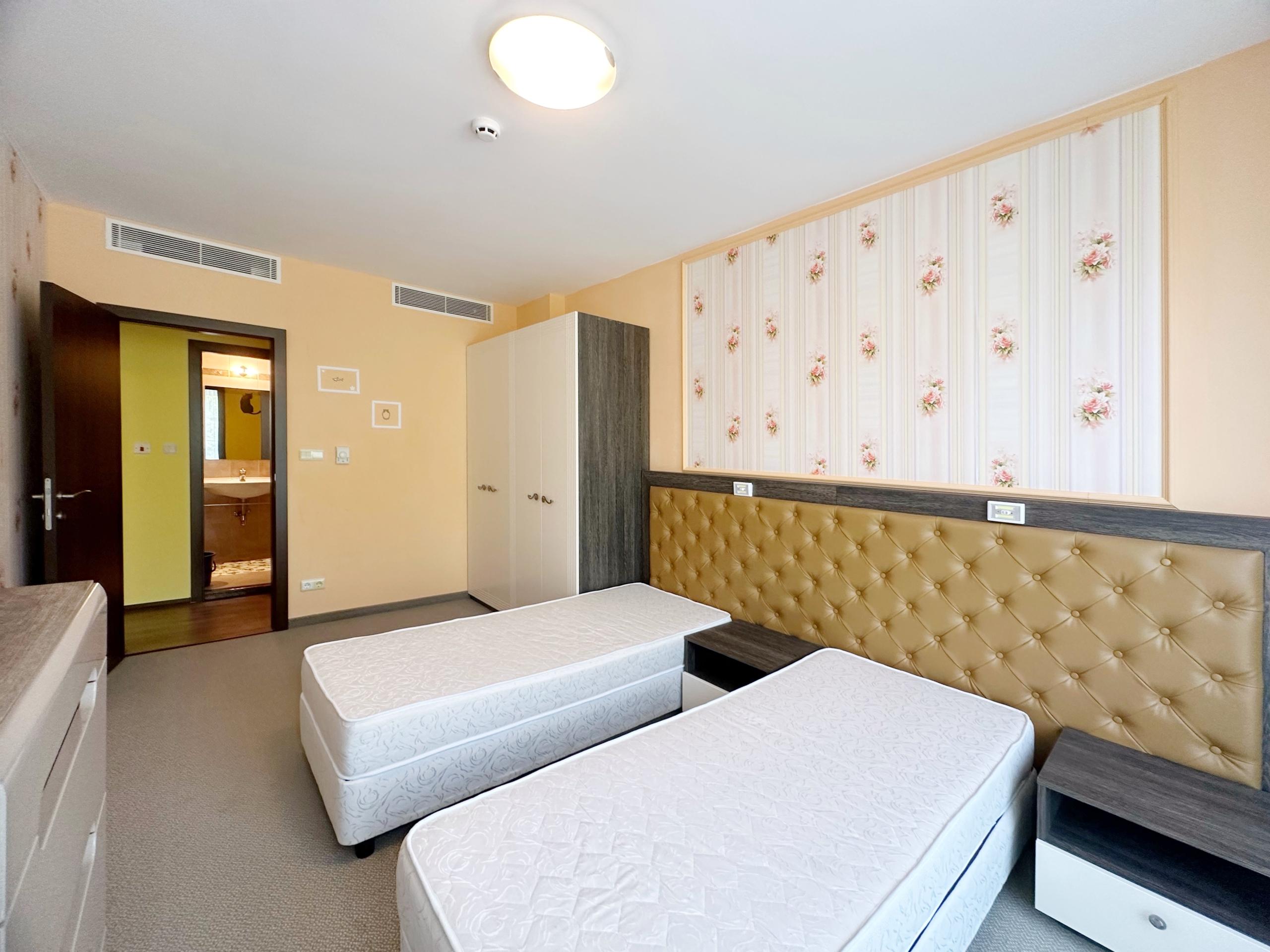 2-Bedroom Apartment in Peter House Complex, Sunny Beach — photo 10 of 15