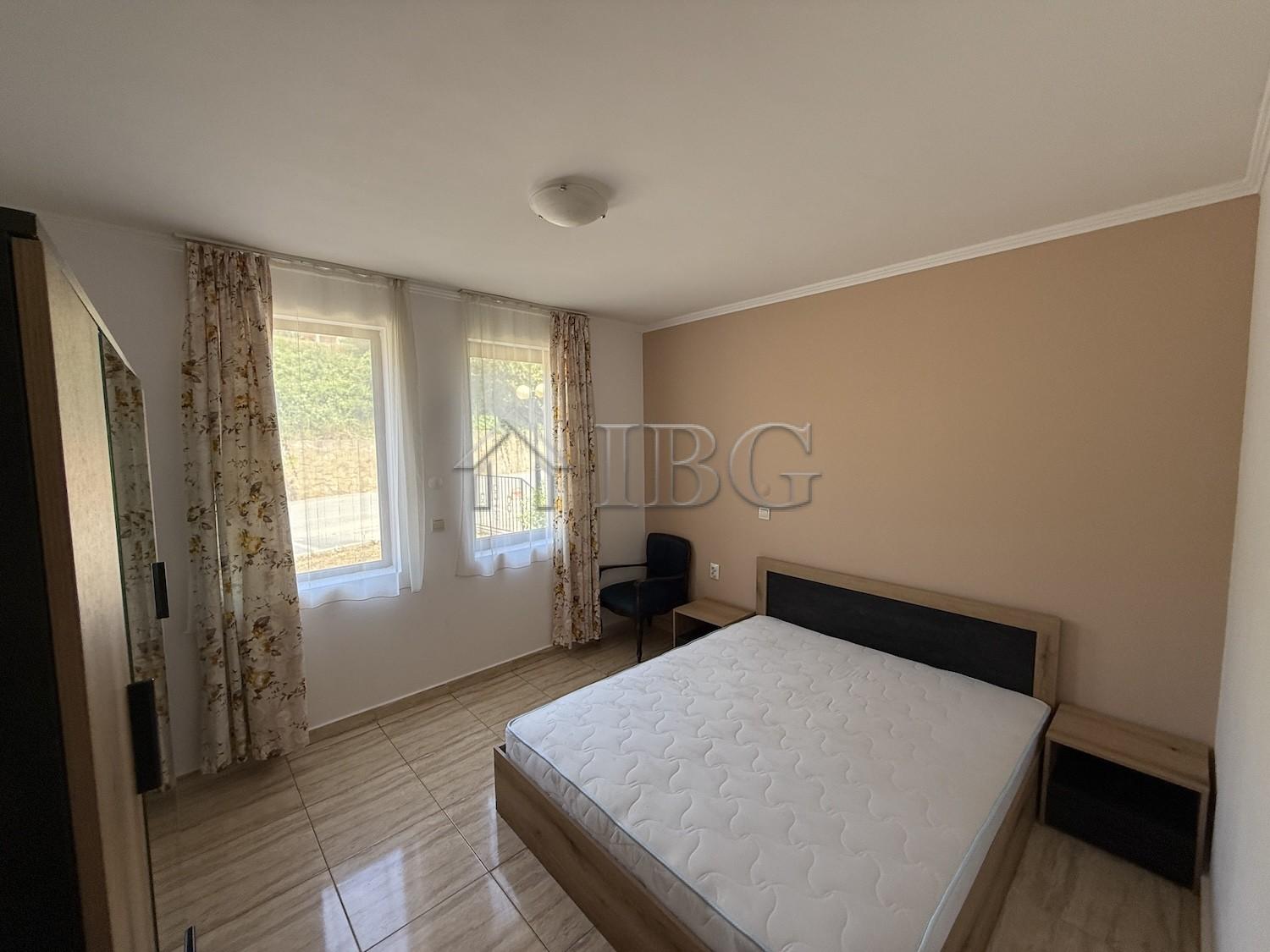 2-Bedroom Apartment in Vodenitsata Complex, Sveti Vlas — photo 9 of 14