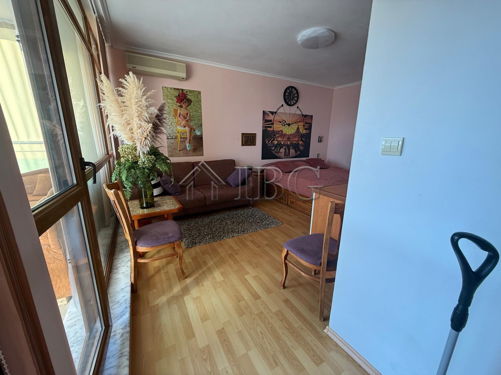 Spacious Studio with Balcony for Sale Sun City 1, Sunny Beach — photo 8 of 14