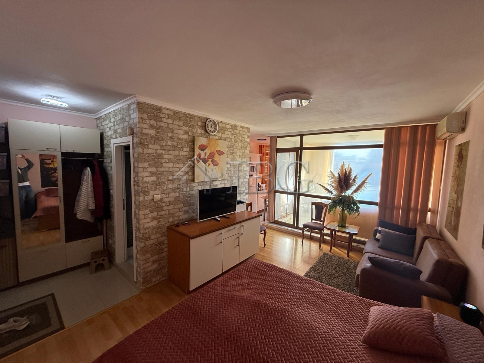 Spacious Studio with Balcony for Sale Sun City 1, Sunny Beach — photo 7 of 14