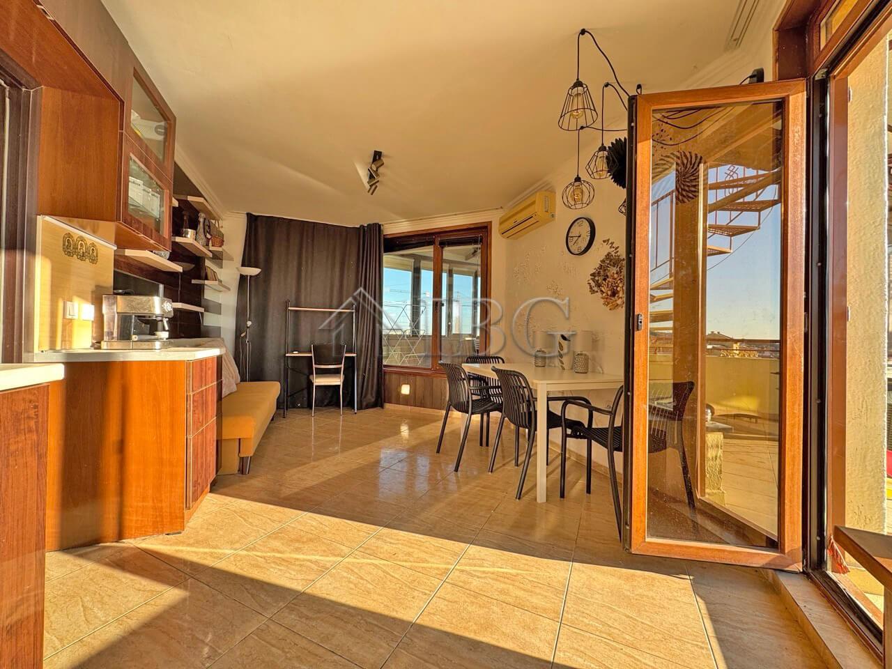 Spacious 1-Bedroom Apartment with Large Terrace in Antonia Complex, Sveti Vlas — photo 9 of 18