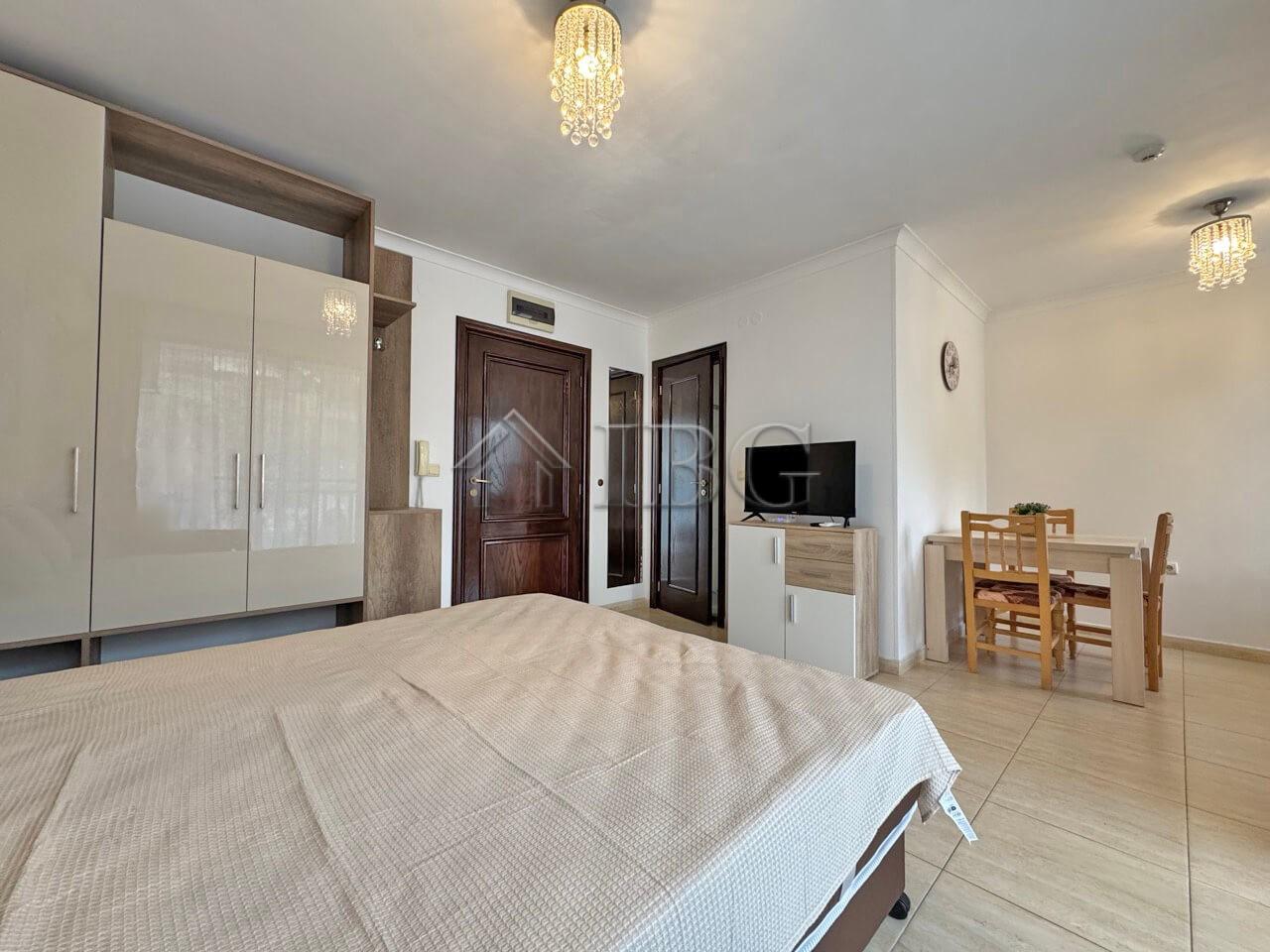 Spacious Studio for Sale Arena 1, Sveti Vlas Next to the Beach & Marina Dinevi — photo 16 of 25
