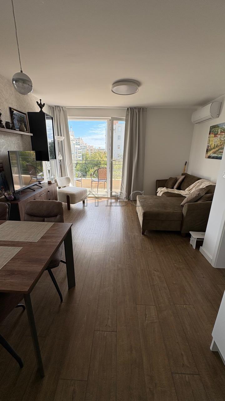 1-Bedroom Apartment with Pool and Yard View in Pomorie Residence, Pomorie — photo 4