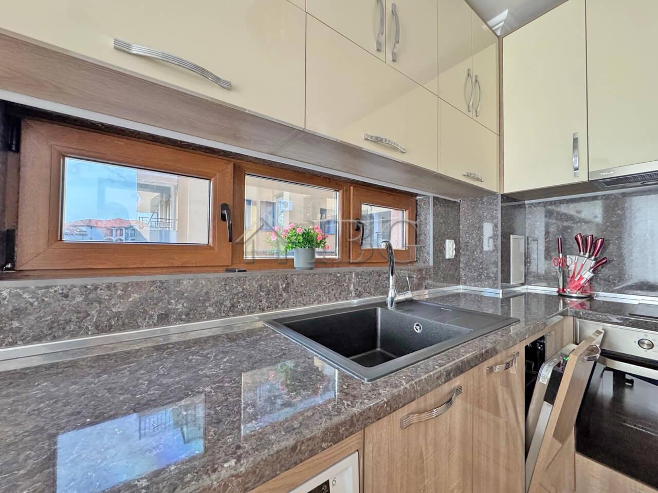 Apartment with 2 bedrooms, 2 bathrooms Pool View Phoenix, Sveti Vlas - Dinevi Resort — photo 7 of 23
