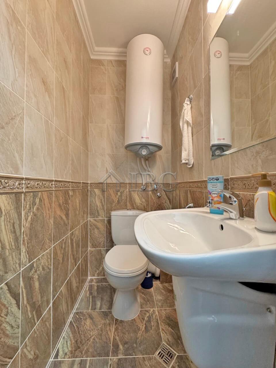 Apartment with 2 bedrooms, 2 bathrooms Pool View Phoenix, Sveti Vlas - Dinevi Resort — photo 21 of 23