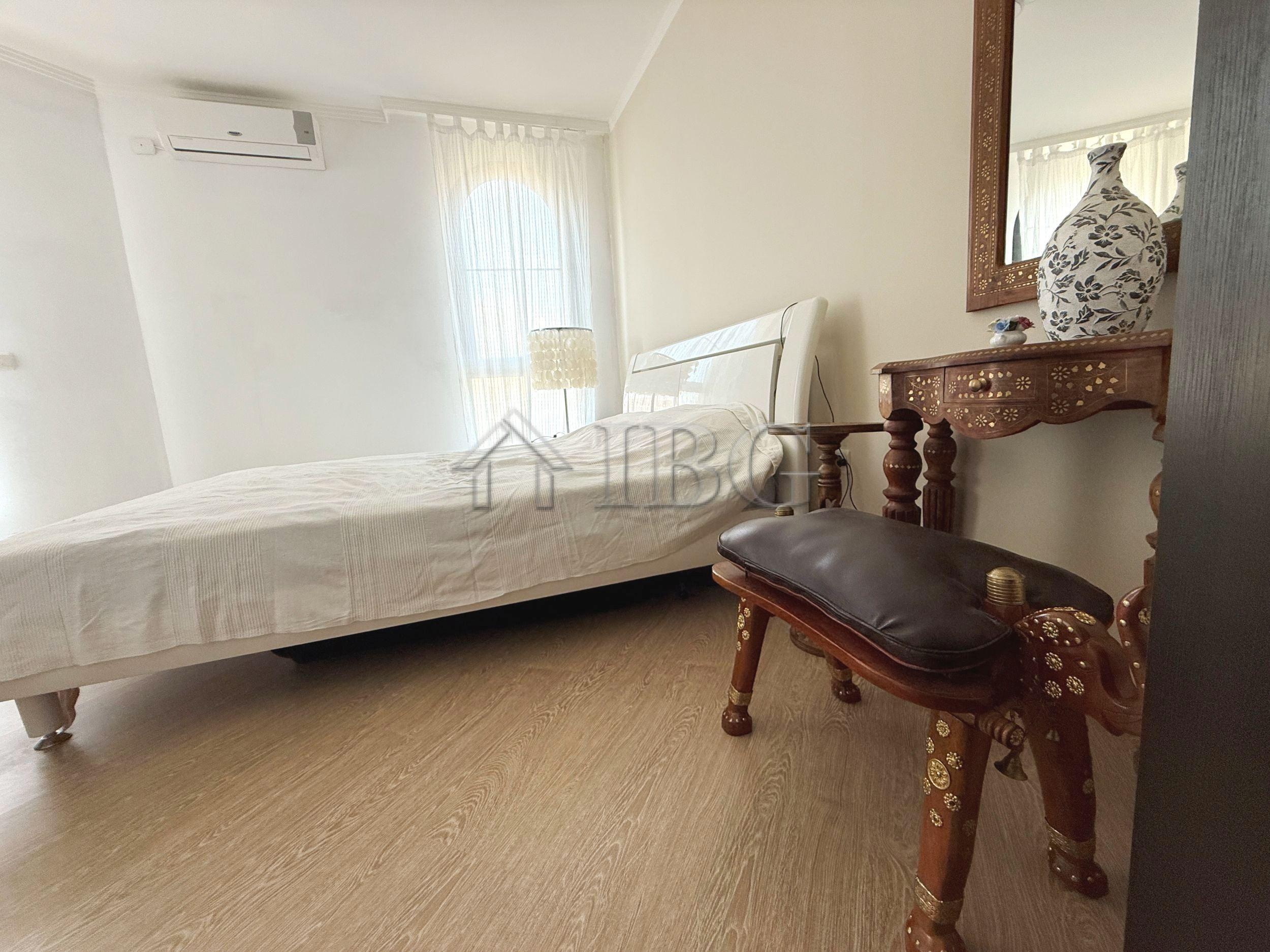 Apartment with 1 Bedroom (2 Rooms) + Big Terrace South Bay, Sveti Vlas — photo 8 of 11