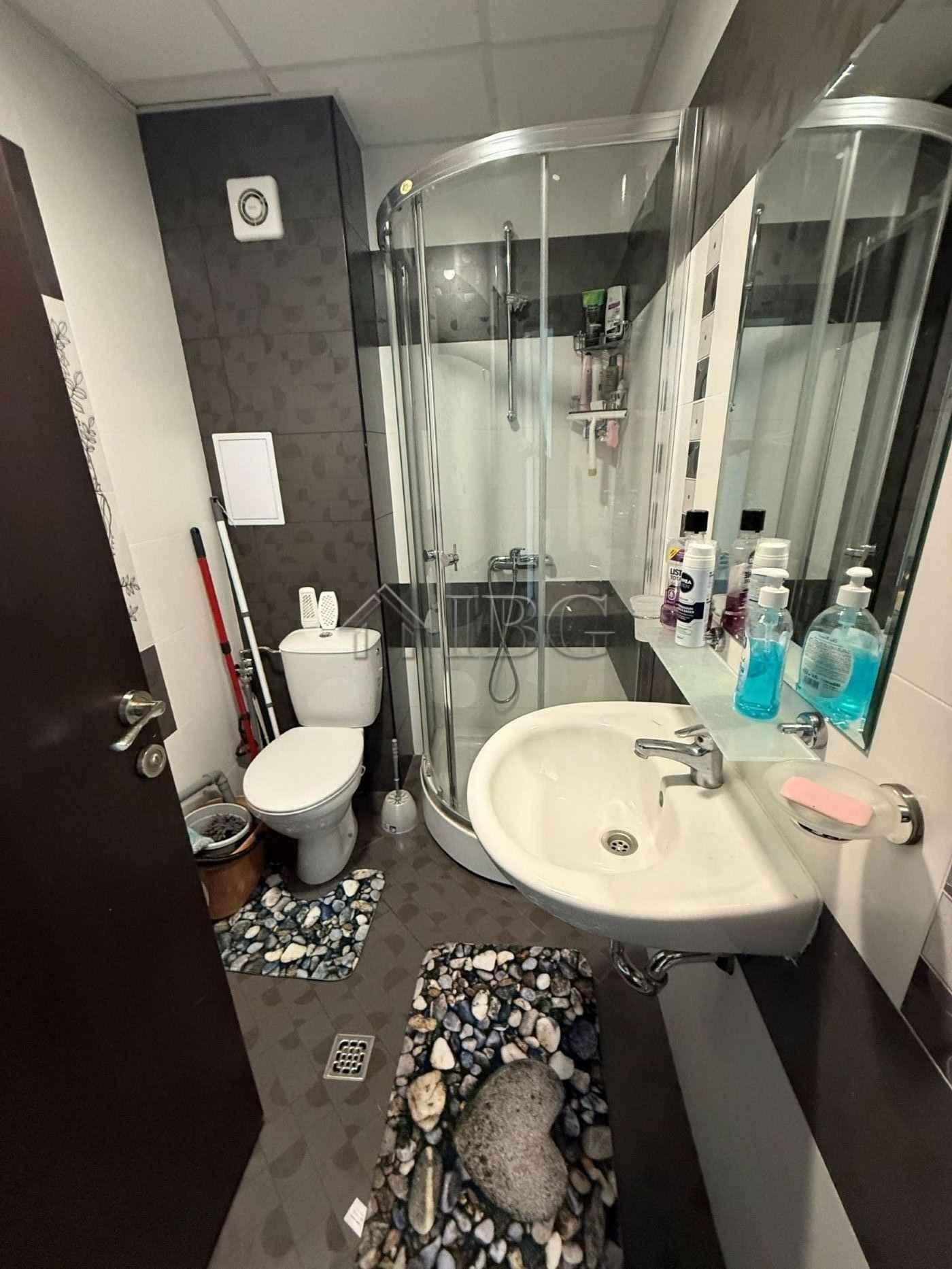 Apartment with 1 Bedroom (2 Rooms) + Big Terrace South Bay, Sveti Vlas — photo 10 of 11