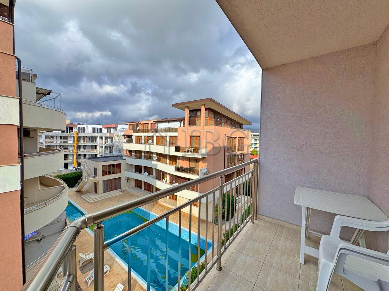 Comfortable One-Bedroom Apartment with Pool View VIP Image, Sunny Beach — photo 2