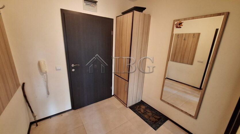 Spacious One-Bedroom Apartment in Mirni Complex, Sveti Vlas — photo 13 of 16