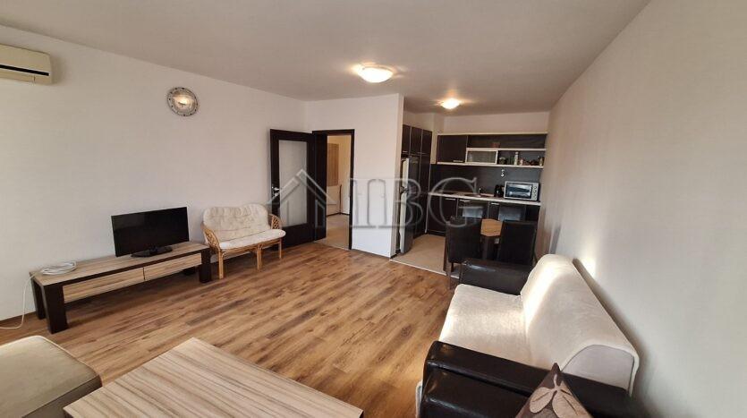 Spacious One-Bedroom Apartment in Mirni Complex, Sveti Vlas — photo 4 of 16