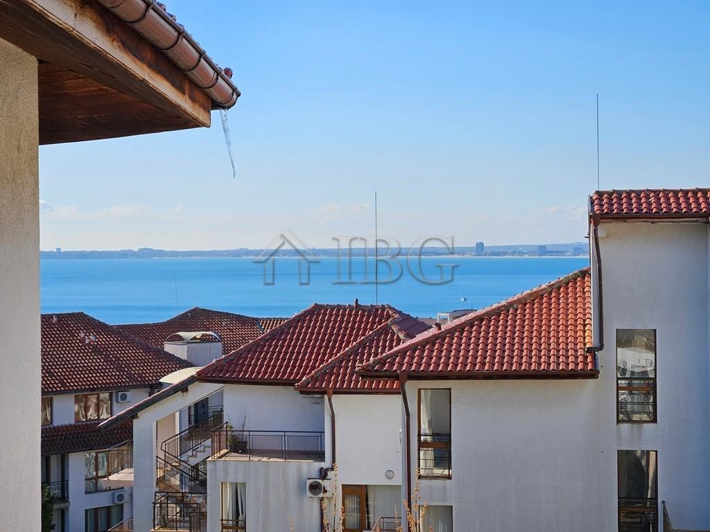 Sea view 2-bedroom apartment for sale in Complex Compass, Sveti Vlas, Dinevi Resort — photo 10 of 25