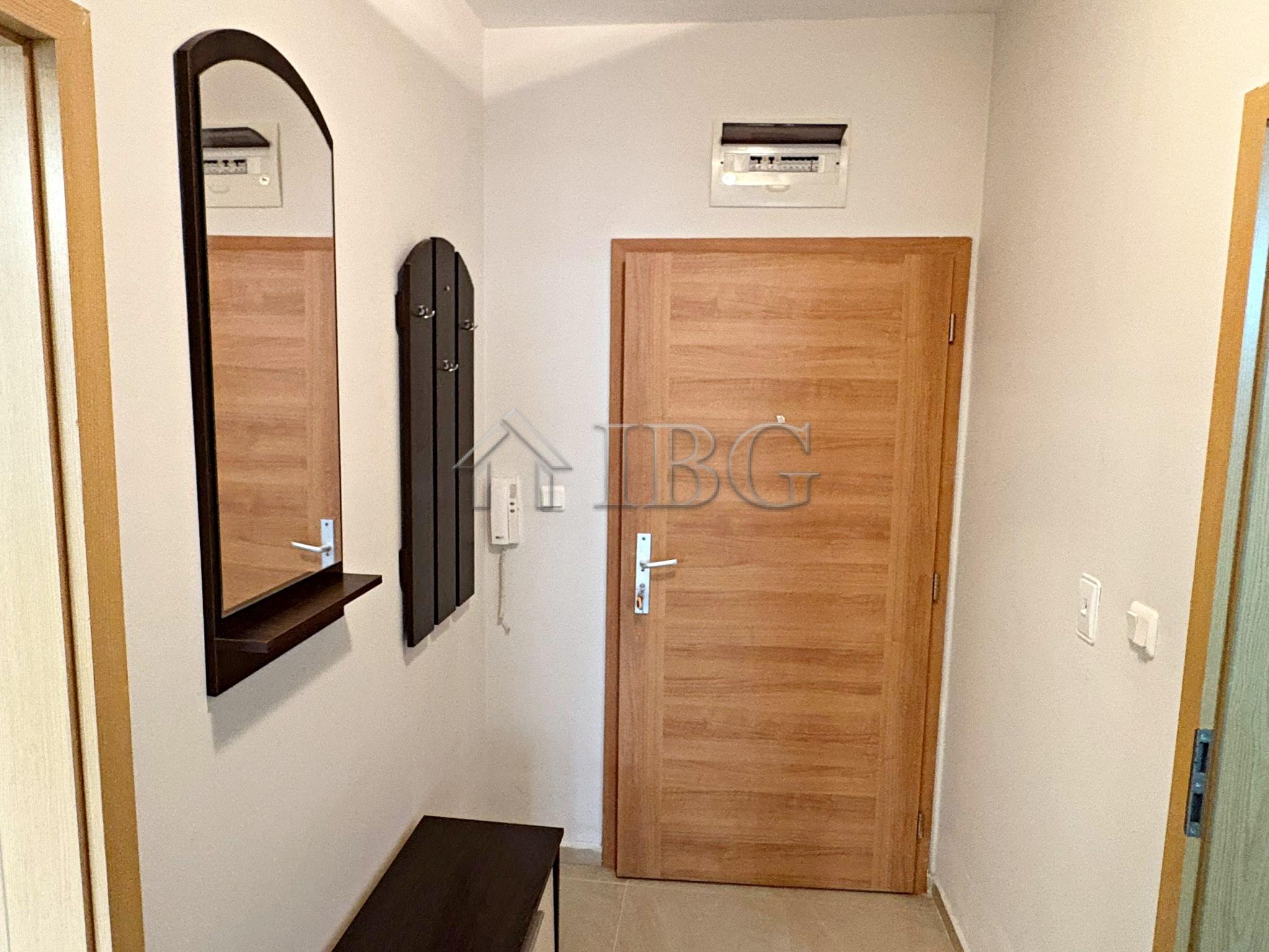 Bright and spacious one bedroom apartment with Pool View in complex Sunflower, Sunny Beach — photo 19 of 19