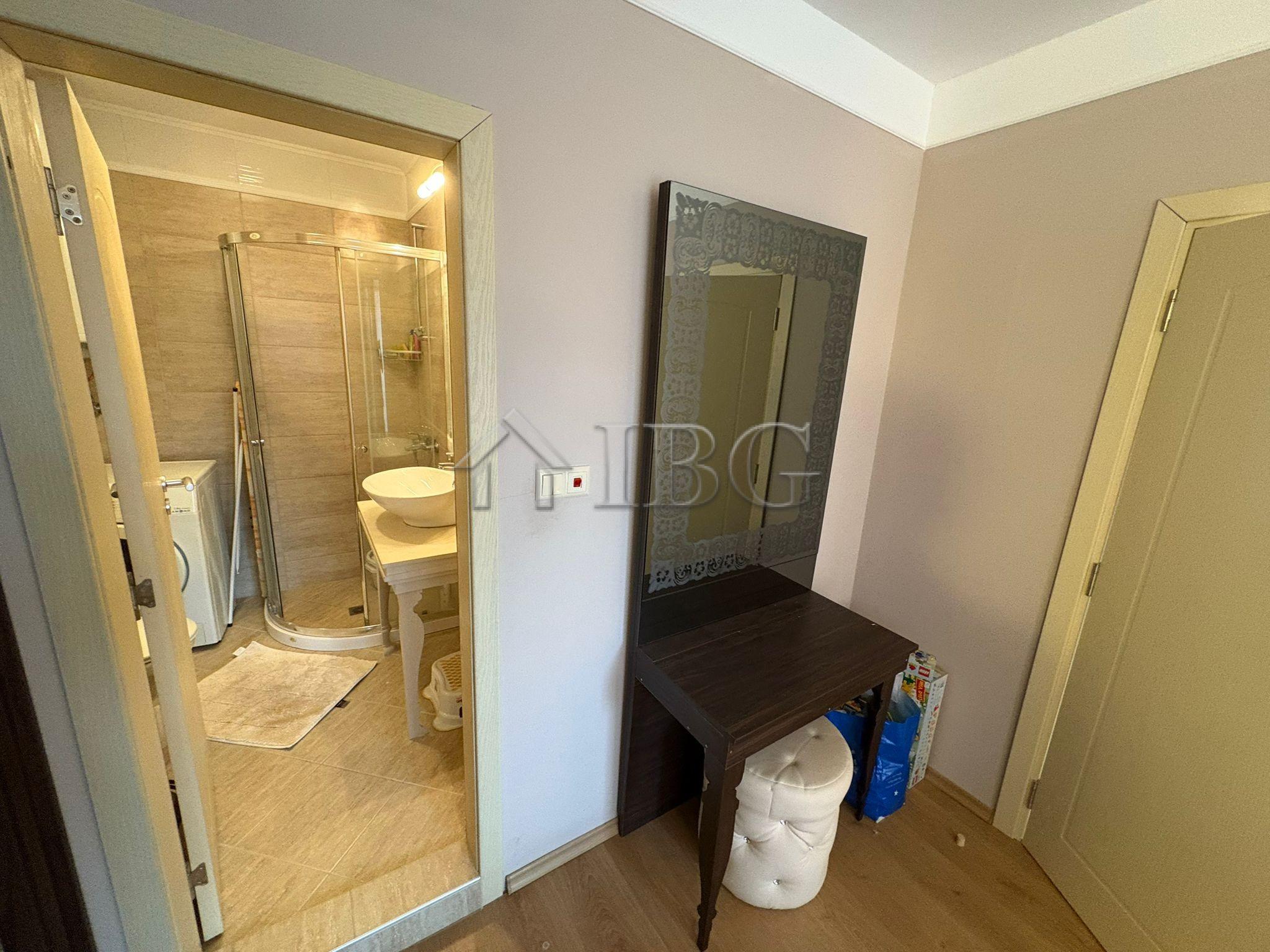 Pool View Apartment with 2 bedrooms, 2 bathrooms in Harmony Palace, Sunny Beach — photo 20 of 25