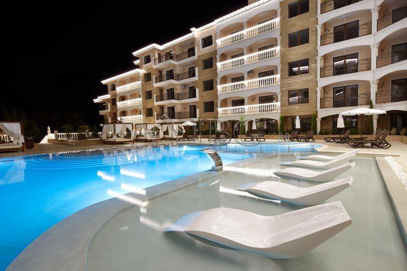 Beachfront 1-Bedroom Apartment Valencia Gardens, Nessebar — photo 17 of 18