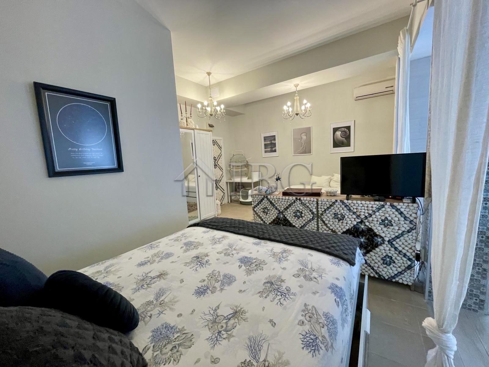 154 sq. m. Apartment with 3 bedrooms and own yard in Sun Gate, Sunny Beach — photo 15 of 25