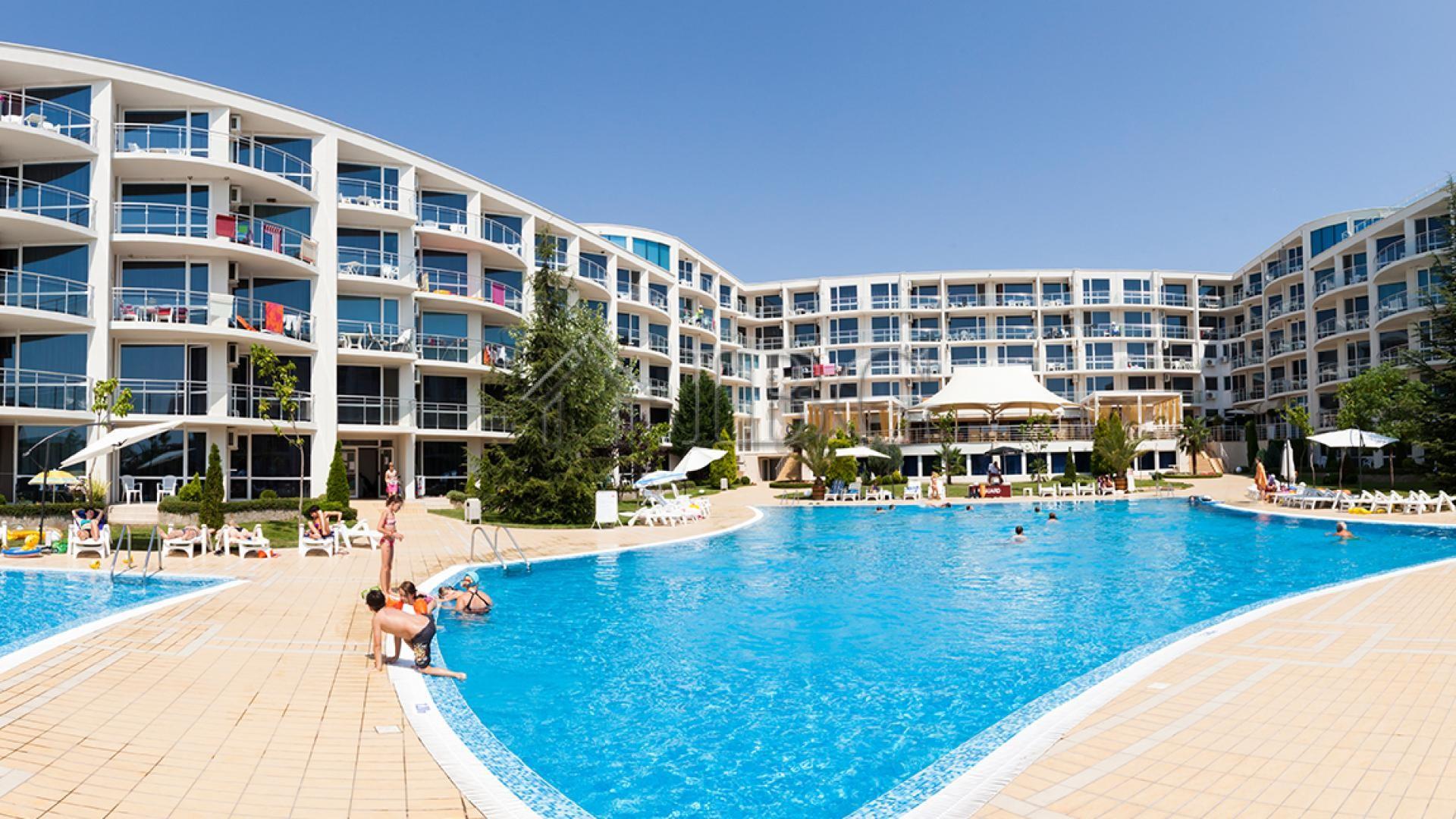 237 sq. m. Apartment with 2 bedrooms, sea and pool views in Atlantis Resort & Spa, Sarafovo, Burgas — photo 20 of 24