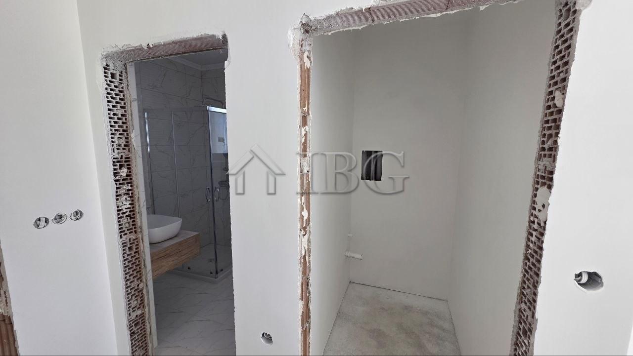 New Studio with Balcony La Mer Silver Residence-1, Sunny Beach — photo 9 of 13