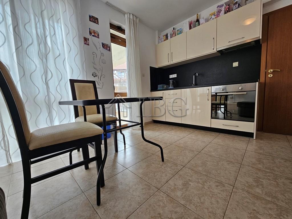 Pool view 1-bedroom apartment for sale in Complex Compass, Sveti Vlas, Dinevi Resort — photo 9 of 20