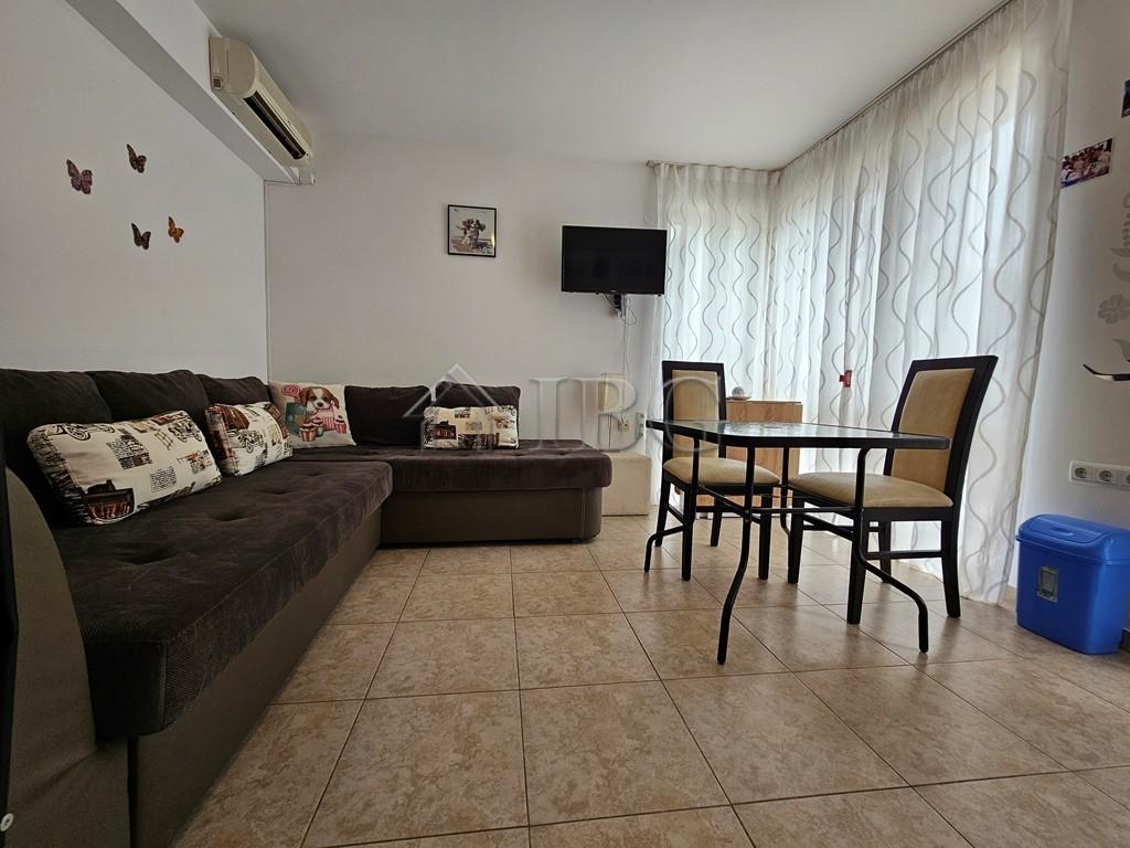 Pool view 1-bedroom apartment for sale in Complex Compass, Sveti Vlas, Dinevi Resort — photo 3