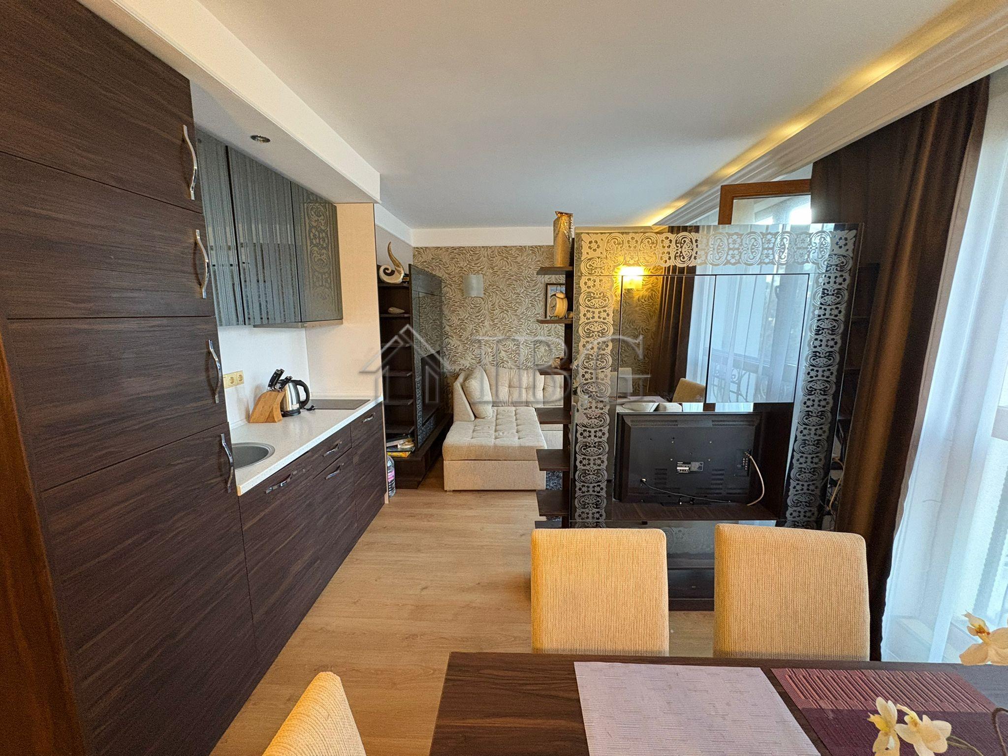 Pool View Apartment with 2 bedrooms, 2 bathrooms in Harmony Palace, Sunny Beach — photo 11 of 25