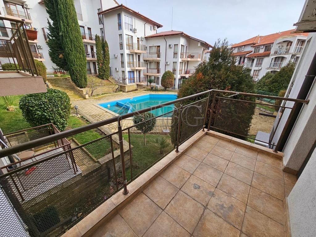 Pool view 1-bedroom apartment for sale in Complex Compass, Sveti Vlas, Dinevi Resort — photo 6