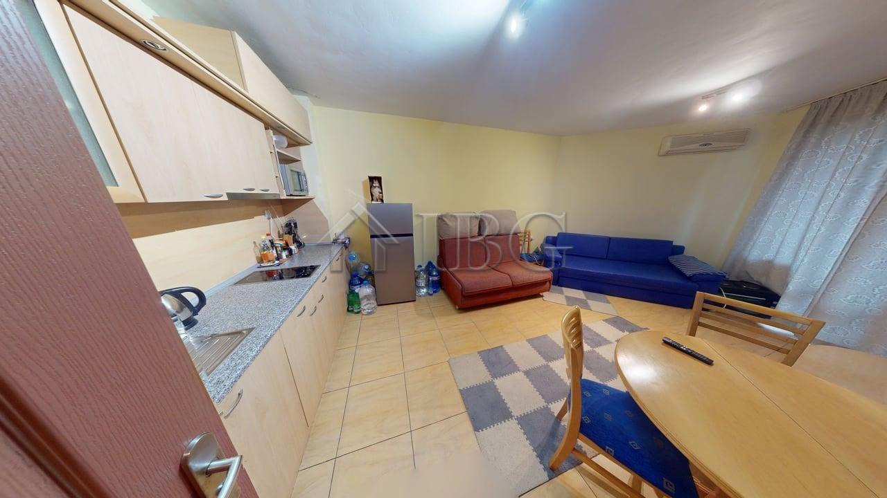 Furnished 1-Bedroom Apartment in Amadeus 1, Sunny Beach — photo 4 of 11