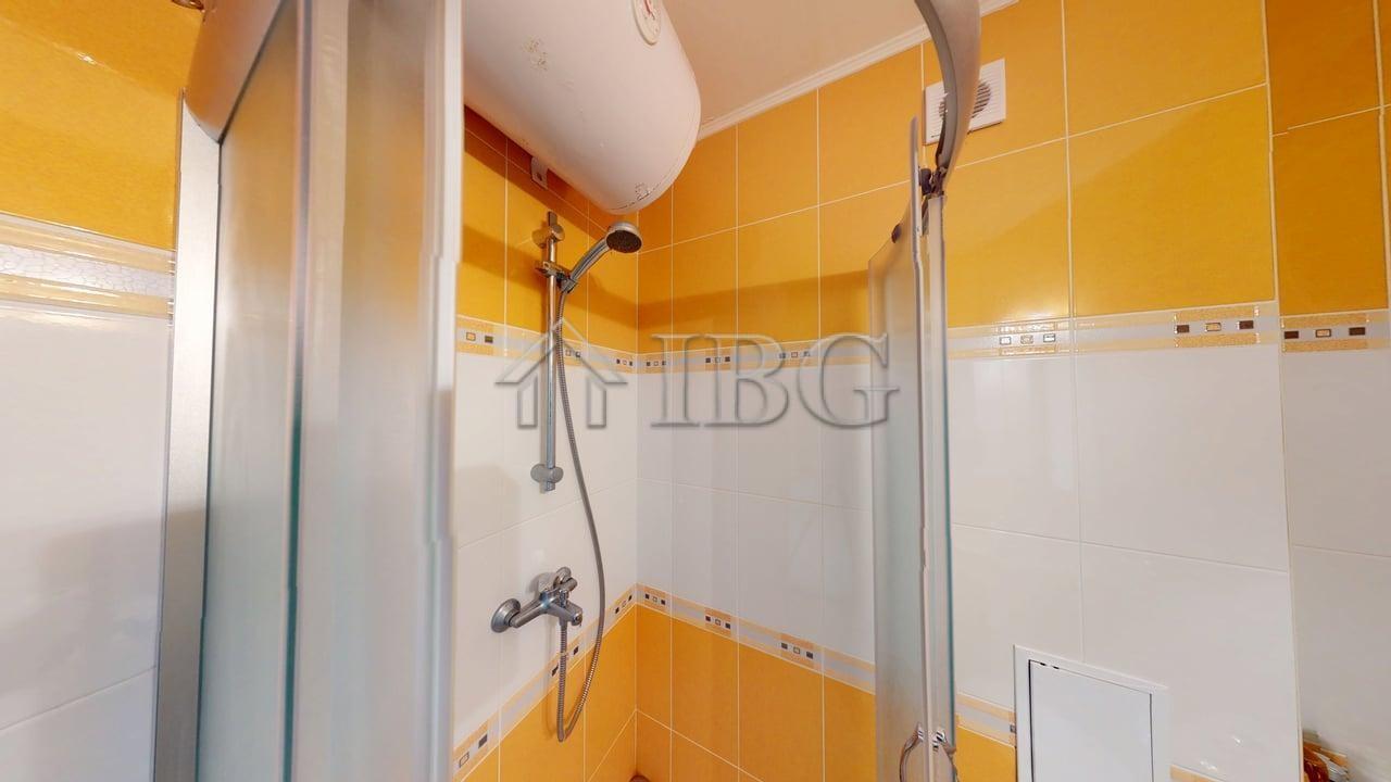 Pool view One bedroom apartment with 2 Bathrooms Amber Beach Complex, Sunny Beach — photo 12 of 25