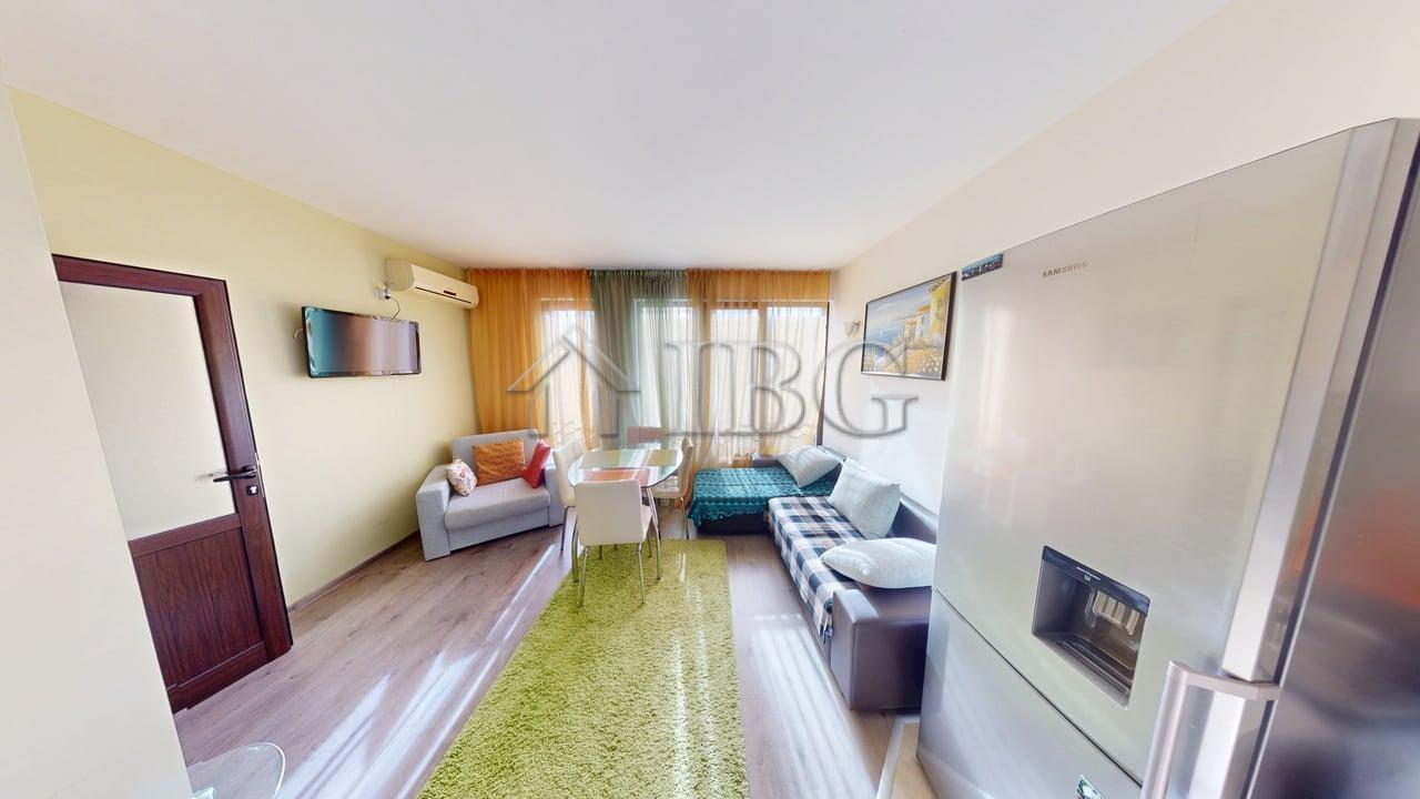 Pool view One bedroom apartment with 2 Bathrooms Amber Beach Complex, Sunny Beach — photo 2