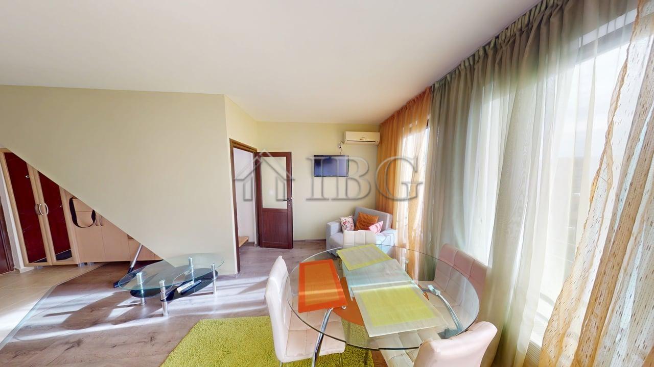 Pool view One bedroom apartment with 2 Bathrooms Amber Beach Complex, Sunny Beach — photo 10 of 25