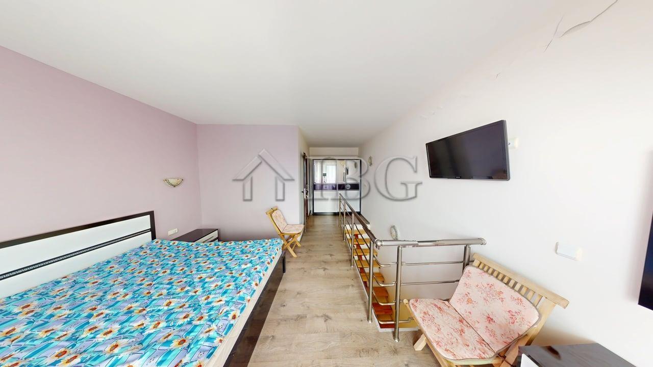 Pool view One bedroom apartment with 2 Bathrooms Amber Beach Complex, Sunny Beach — photo 18 of 25