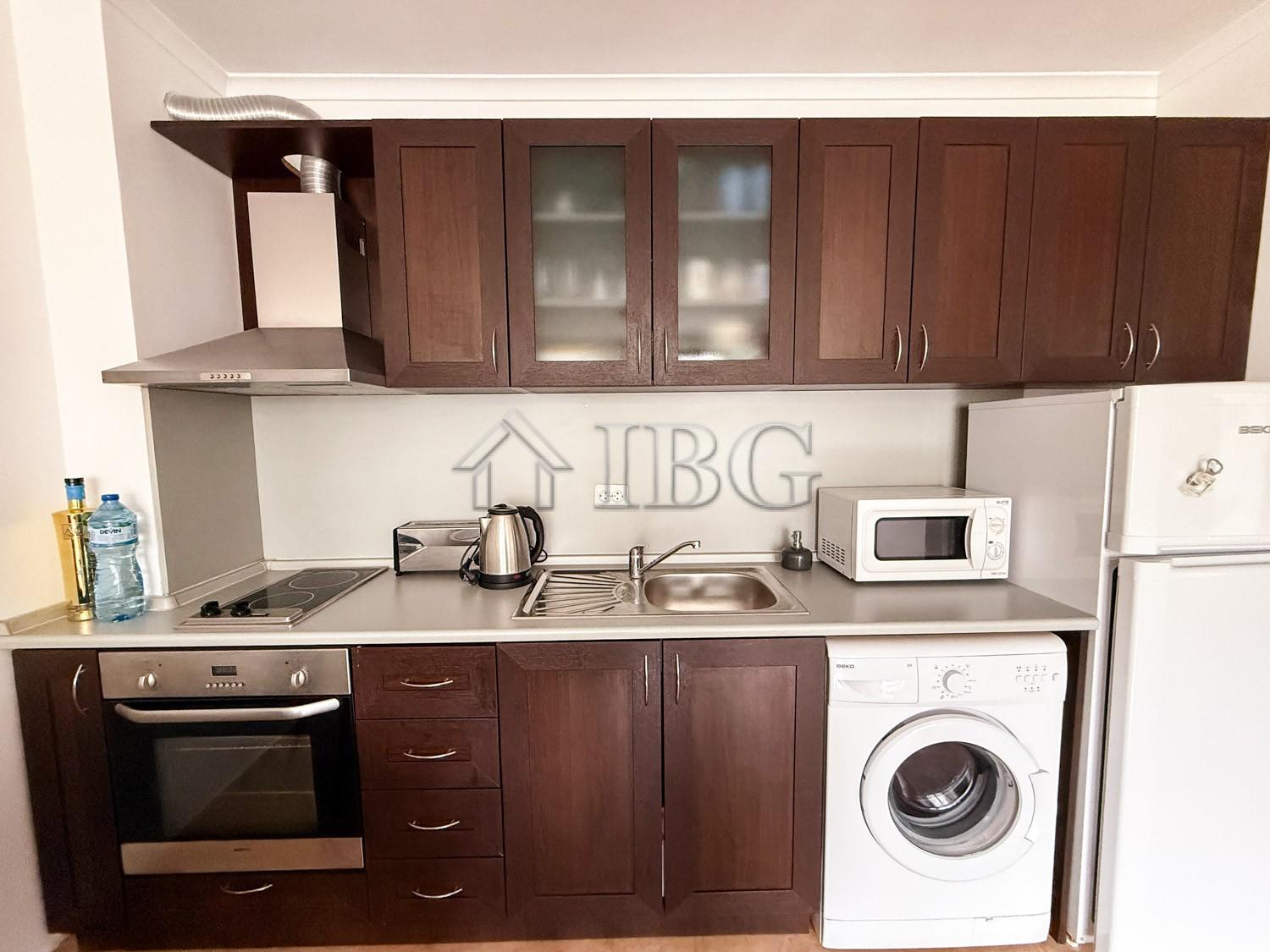 Furnished One-Bedroom Apartment Arena 1, Sveti Vlas - First Line to the Sea — photo 15 of 25